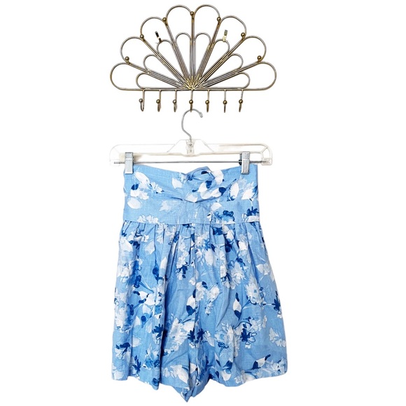 Misa Los Angeles Blue Floral Callae Shorts - Picture 2 of 4